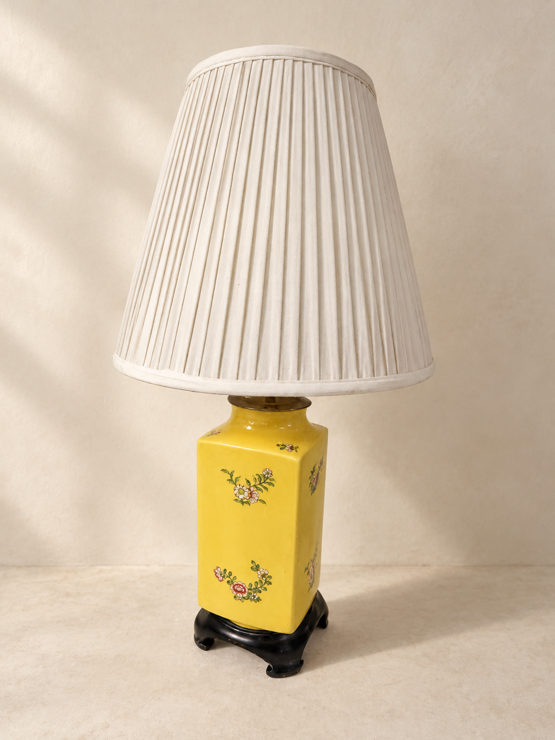 Enamelled Yellow Porcelain Quadrangular Table Lamp
